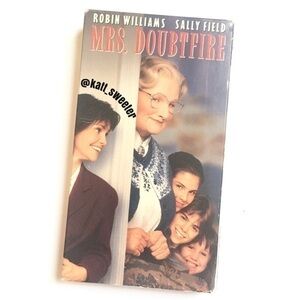 MRS DOUBTFIRE (1993) Robin Williams & Sally Field - VHS